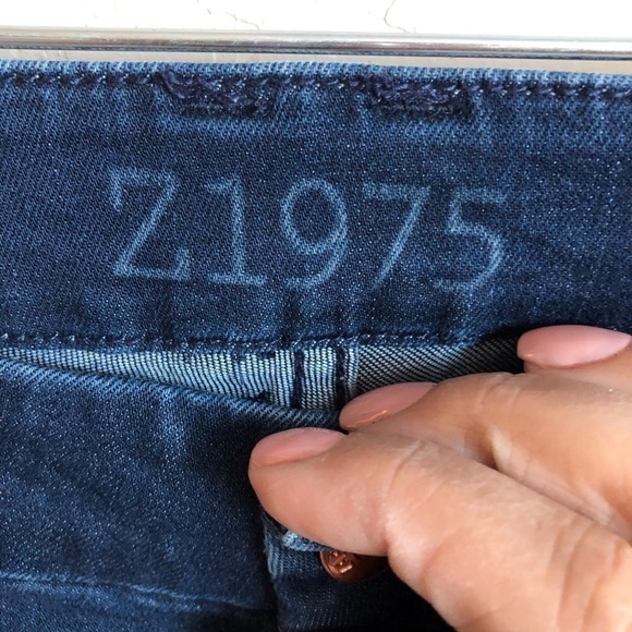 Zara Z1975 Mid Rise Skinny Jeans - Picture 4 of 10